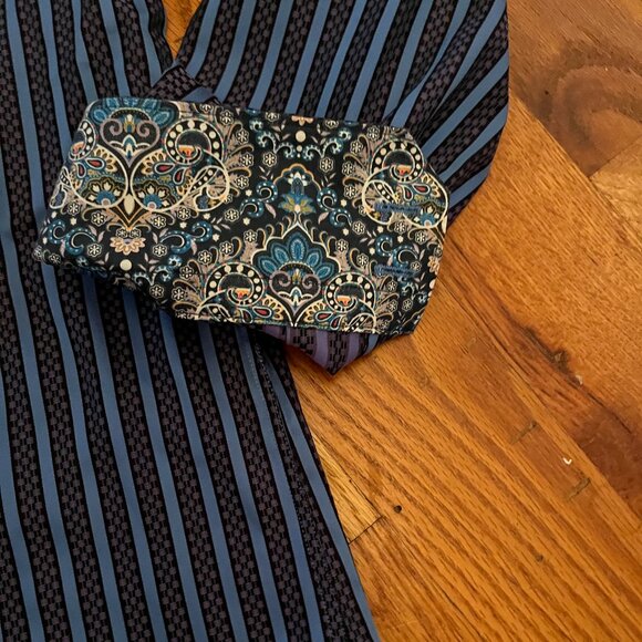 Robert Graham Button Down Shirt - NWT - Picture 2 of 5